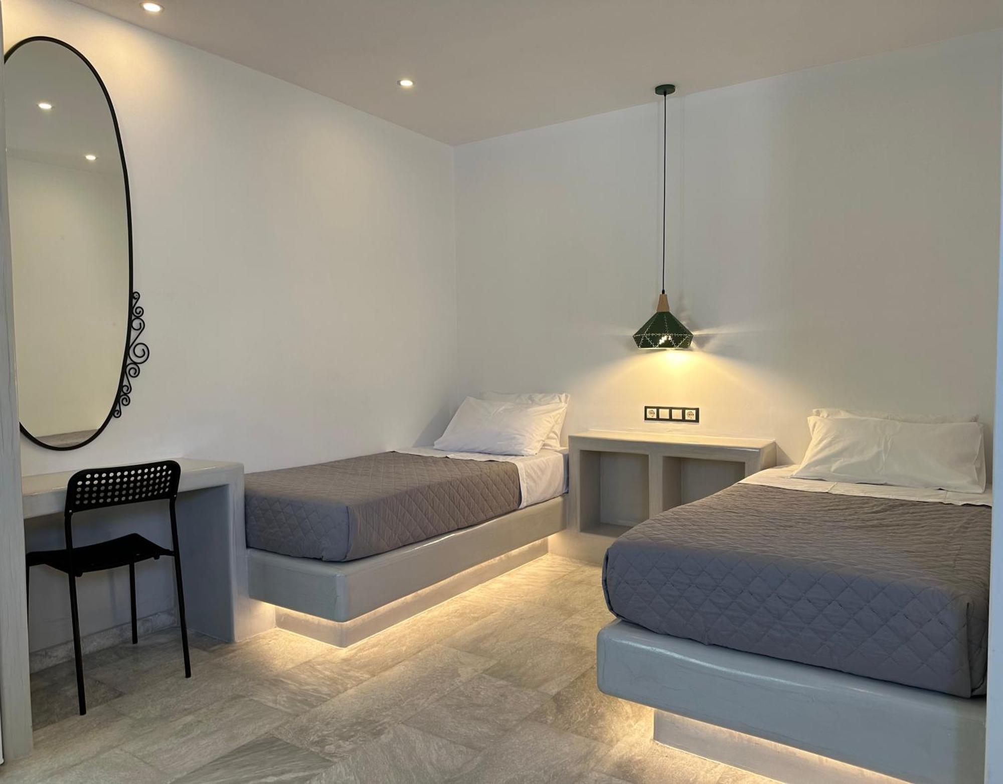 Aphrodite Hotel & Apartments Иос Хора Екстериор снимка