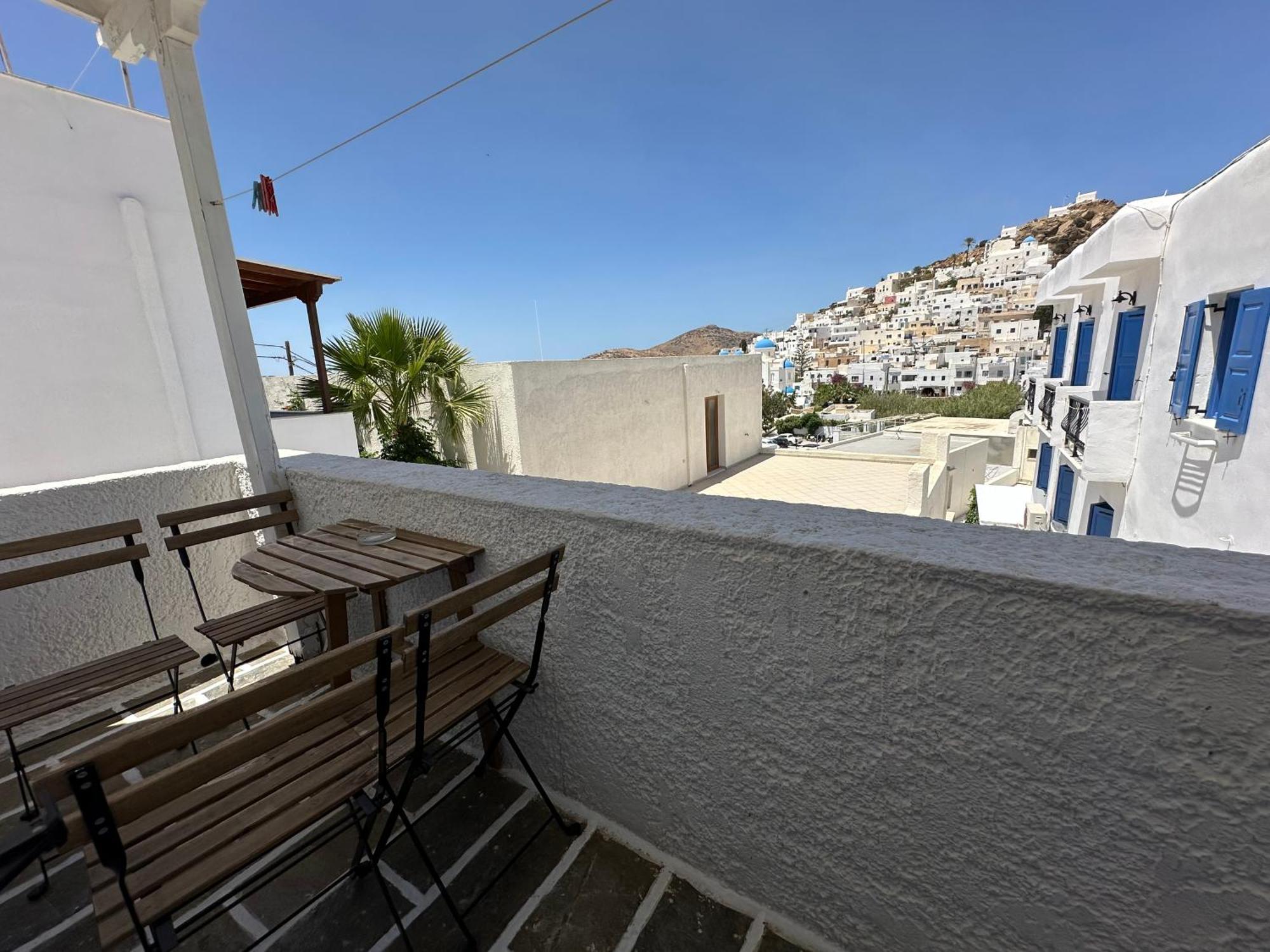 Aphrodite Hotel & Apartments Иос Хора Екстериор снимка