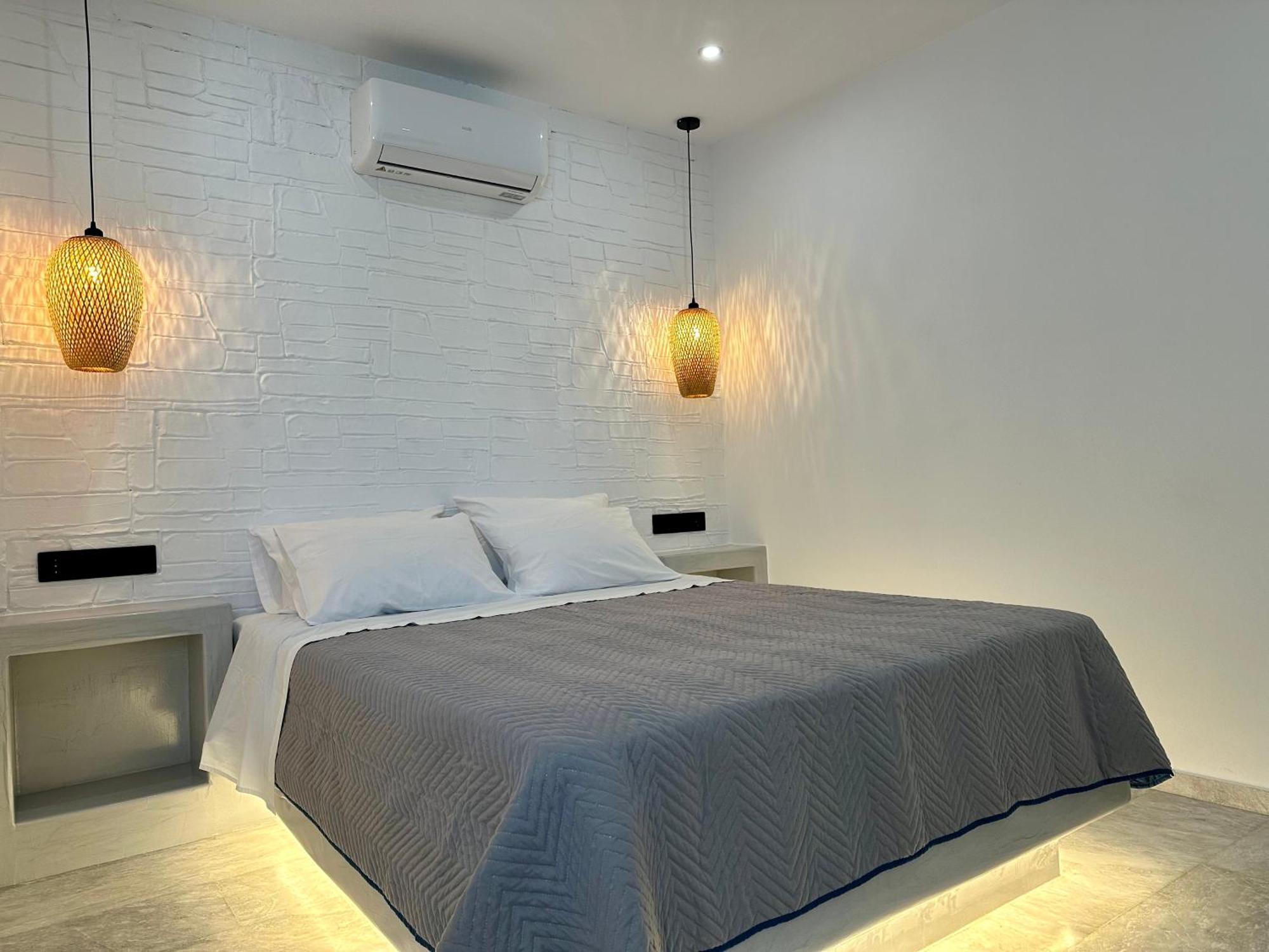 Aphrodite Hotel & Apartments Иос Хора Екстериор снимка