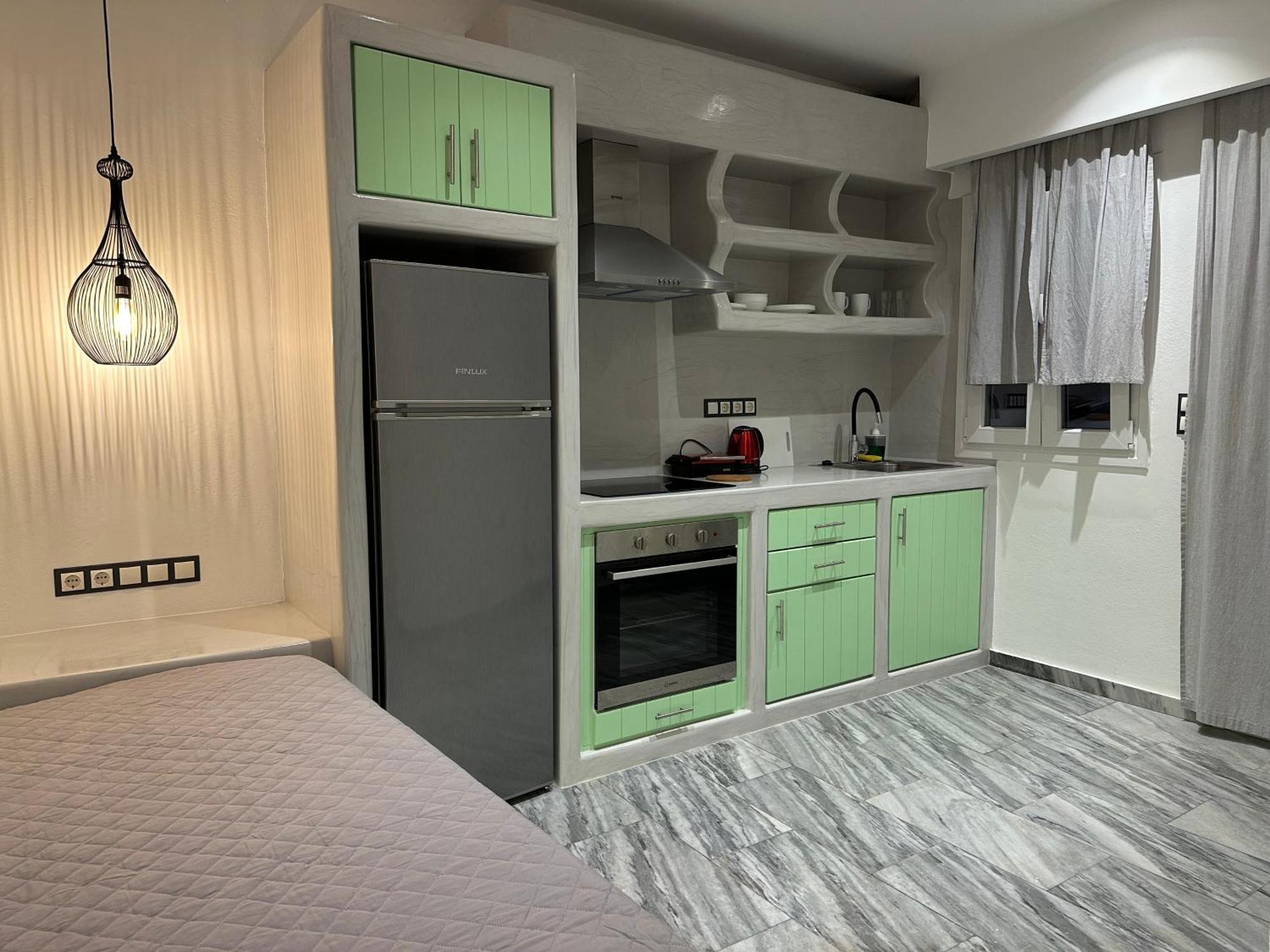 Aphrodite Hotel & Apartments Иос Хора Екстериор снимка